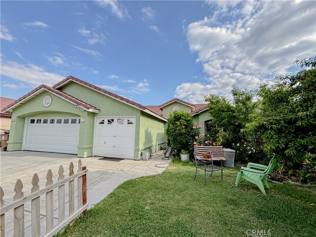2901 Flint Hills Drive Property Photo 1