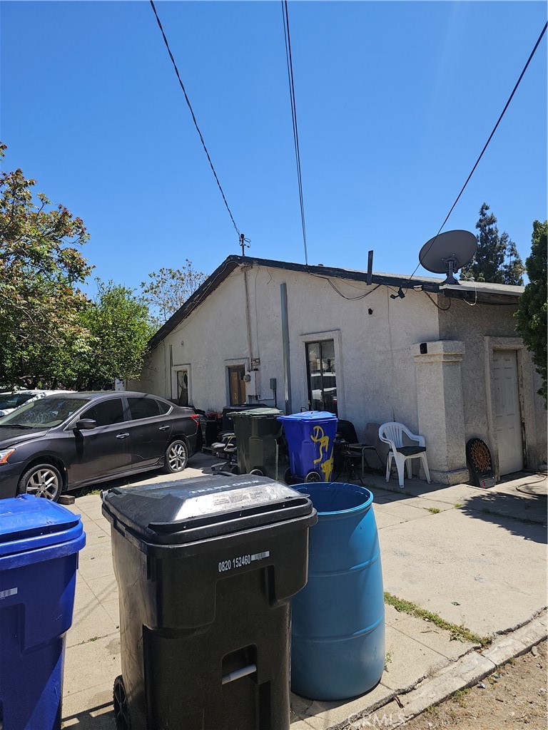 7353 Citrus Avenue Property Photo 1