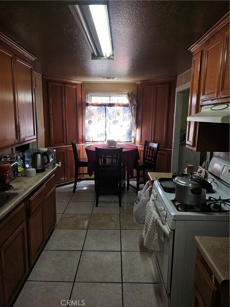 7353 Citrus Avenue Property Photo 9