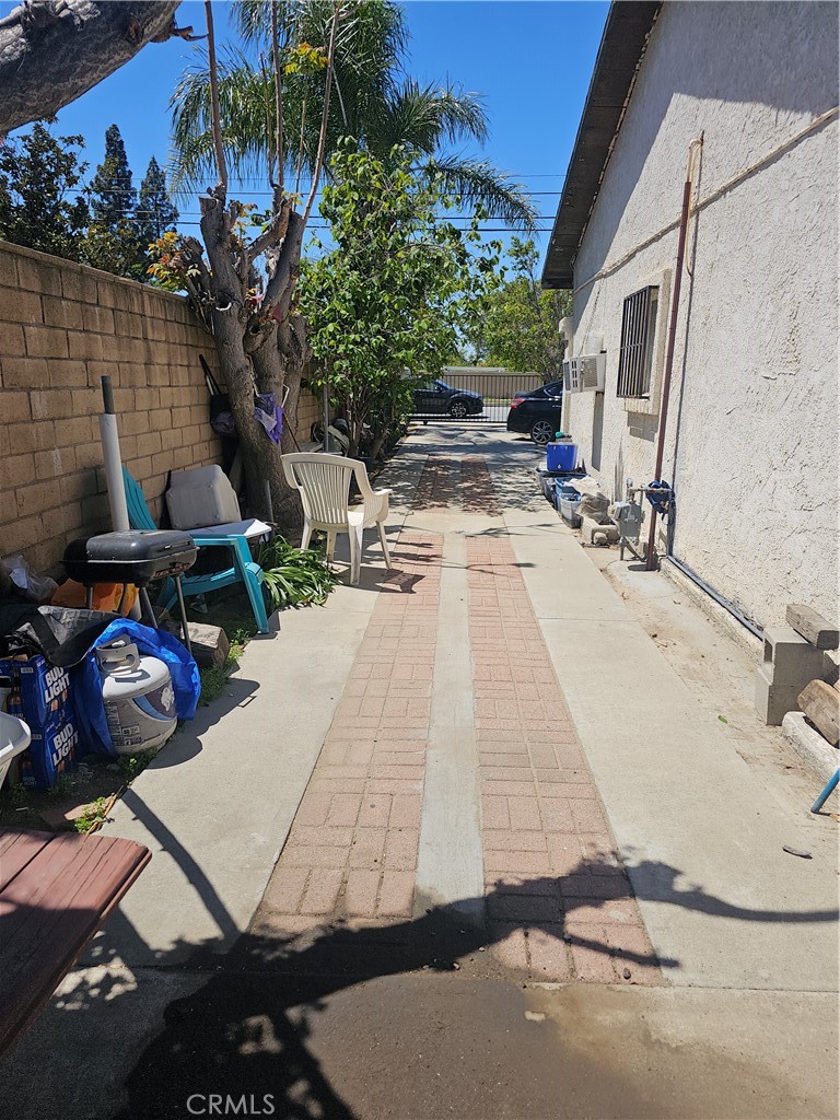 7353 Citrus Avenue Property Photo 11