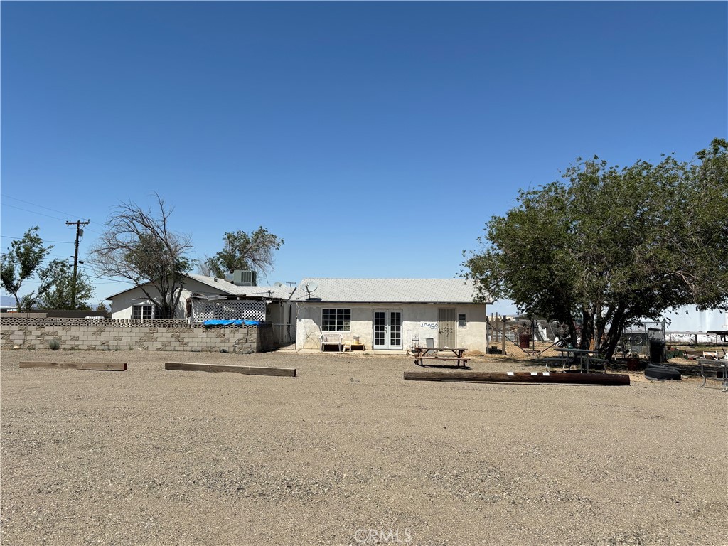 42056 7th Street E Property Photo 7