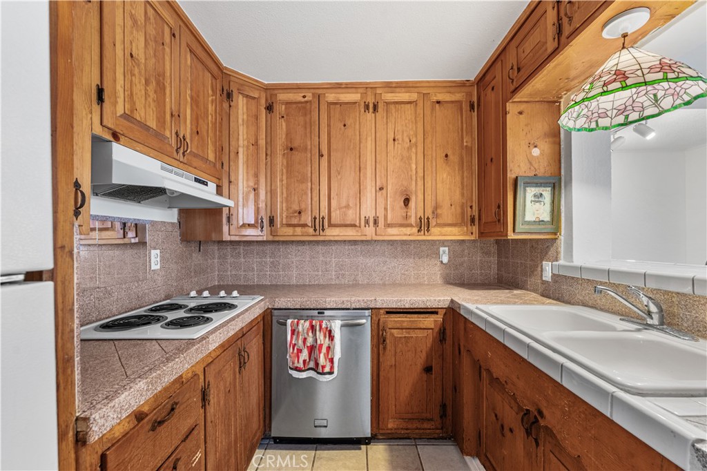 15356 Carol Street Property Photo 11