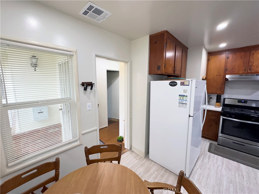 15948 Blackhawk Street Property Photo 7
