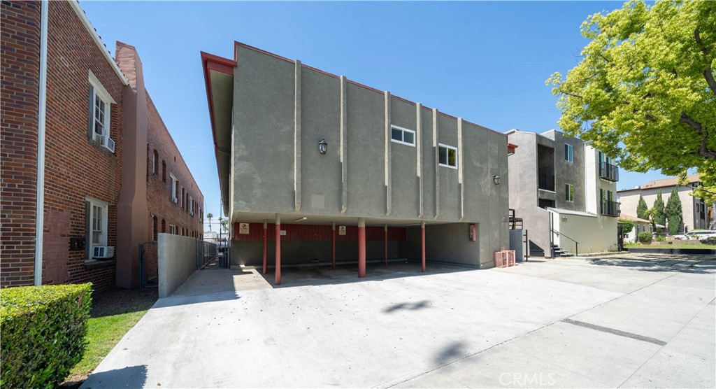 135 S Belmont Street Property Photo 1