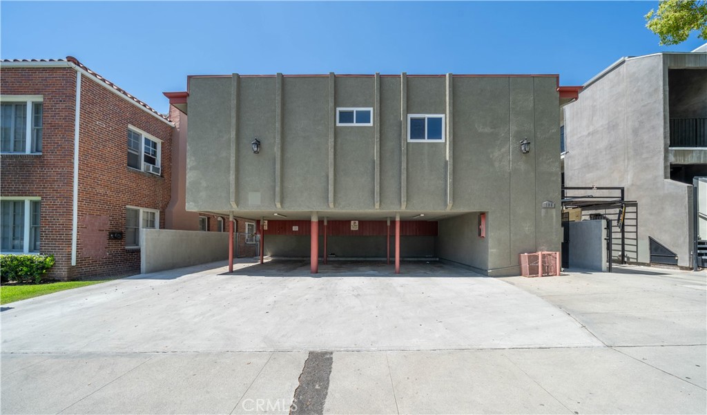 135 S Belmont Street Property Photo 2