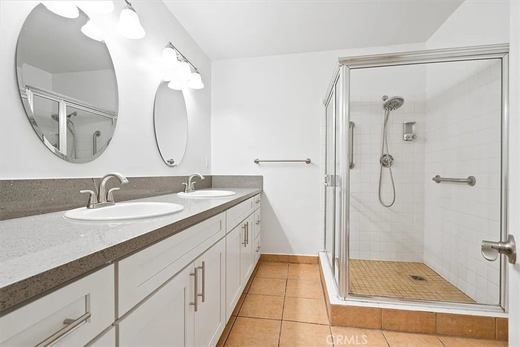 135 S Belmont Street Property Photo 33