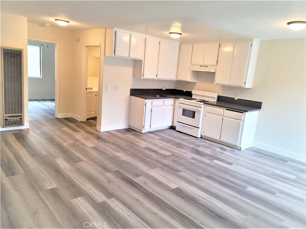 4906 Rosewood Avenue Property Photo 7
