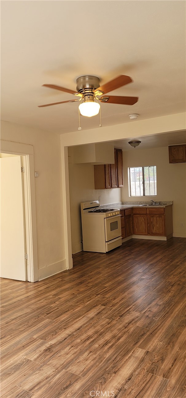 954 N Van Ness Avenue Property Photo 1