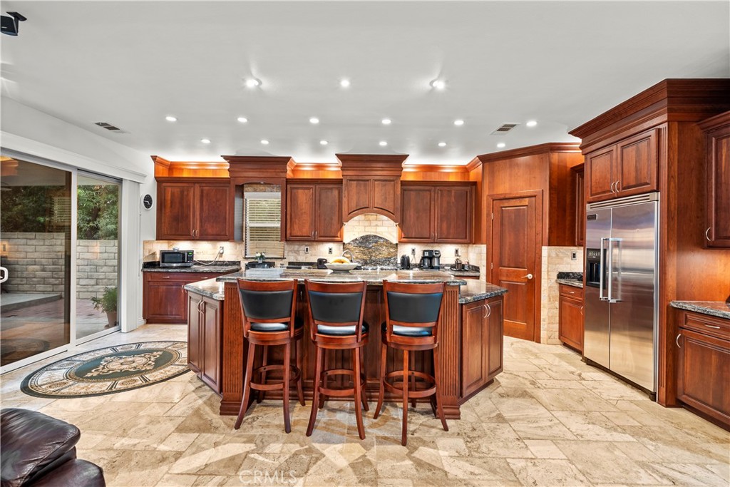 28332 Falcon Crest Drive Property Photo 1