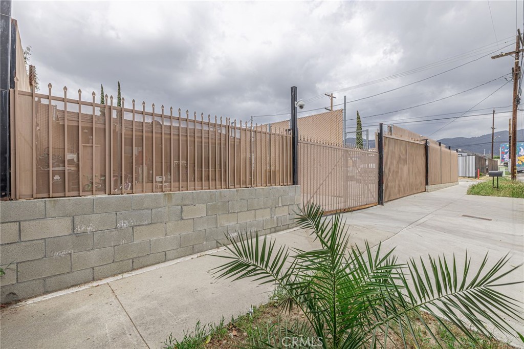 15723 Kadota Street Property Photo 24
