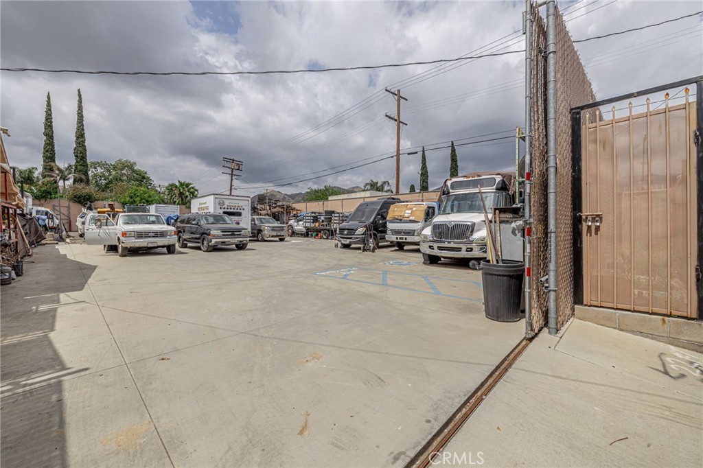 15723 Kadota Street Property Photo 26