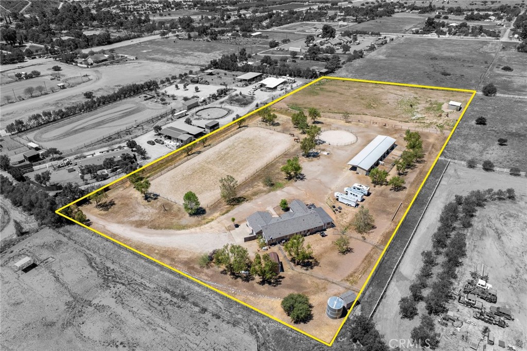 9259 Sierra Hwy Property Photo 1