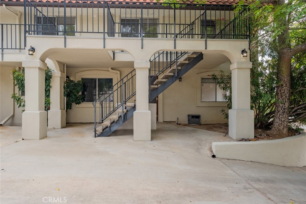 23403 Lake Manor Drive Property Photo 3