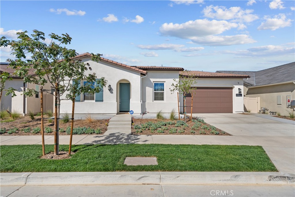 24513 Via Sendero Property Photo 1