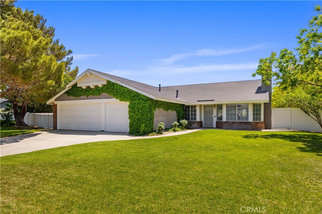7624 Freestone Lane Property Photo