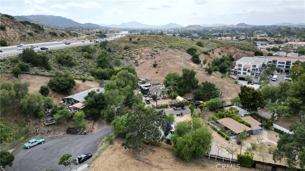 1710 E Thousand Oaks Boulevard Property Photo 4