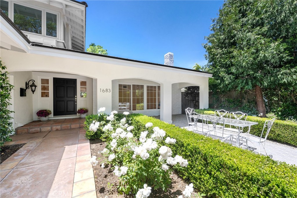 1683 Camberwell Place Property Photo 1
