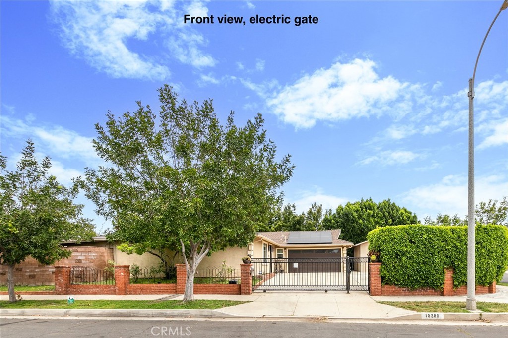 10500 Jordan Avenue Property Photo