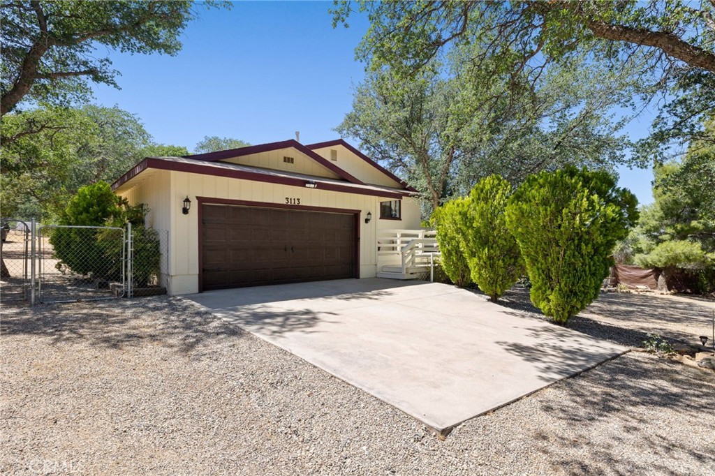 3113 Raccoon Drive Property Photo 1