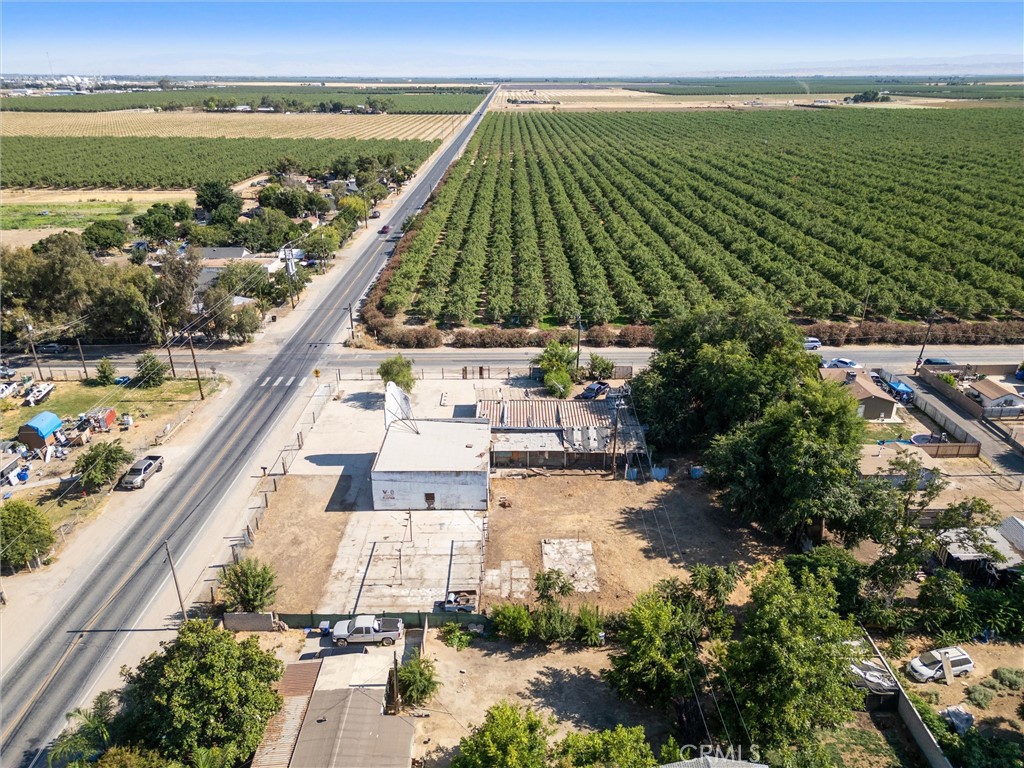 18499 Shafter Avenue Property Photo 10