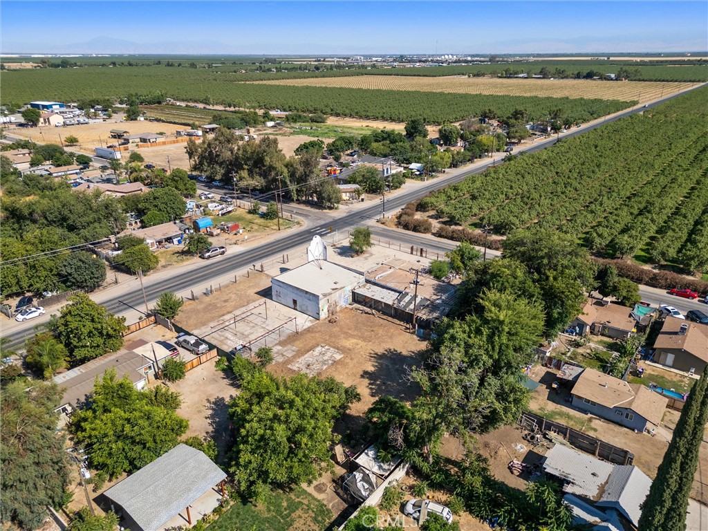 18499 Shafter Avenue Property Photo 11