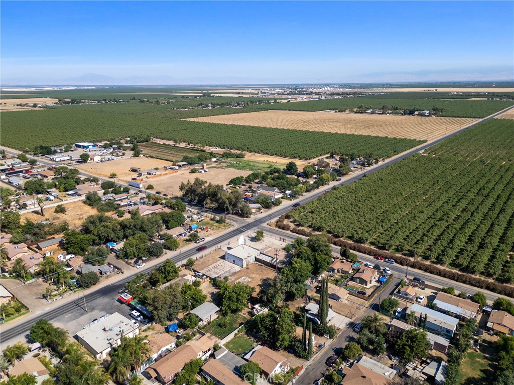 18499 Shafter Avenue Property Photo 12