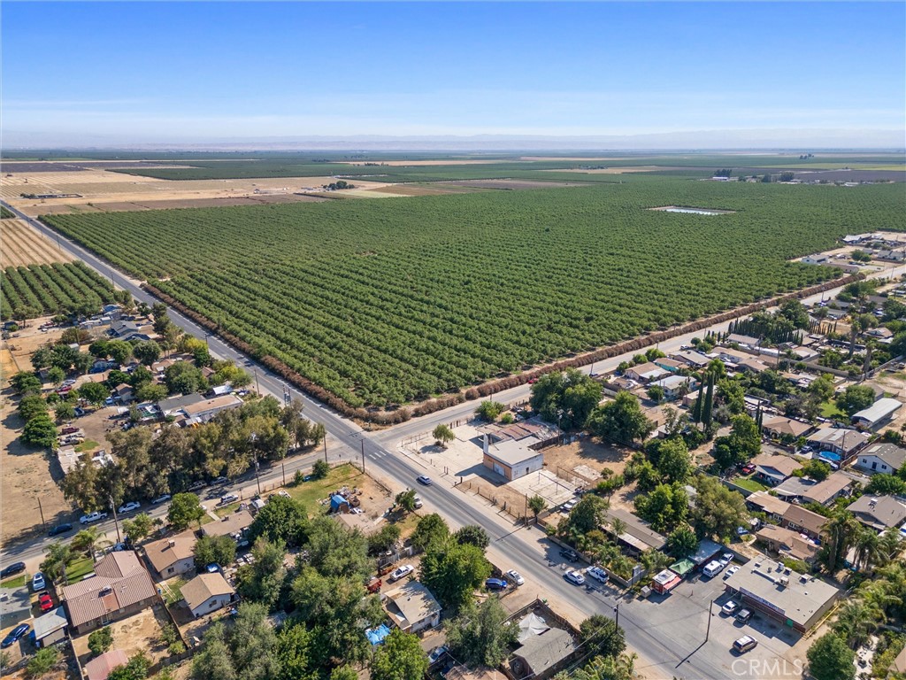 18499 Shafter Avenue Property Photo 14