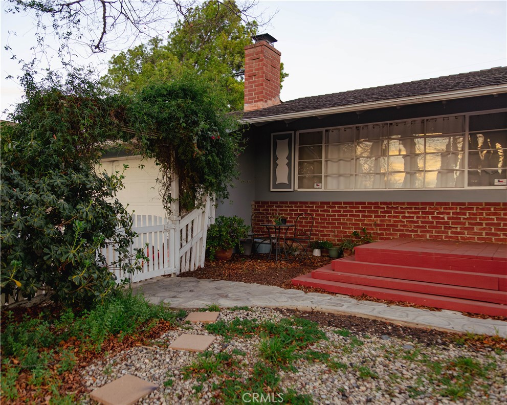 8554 Owensmouth Avenue Property Photo 4