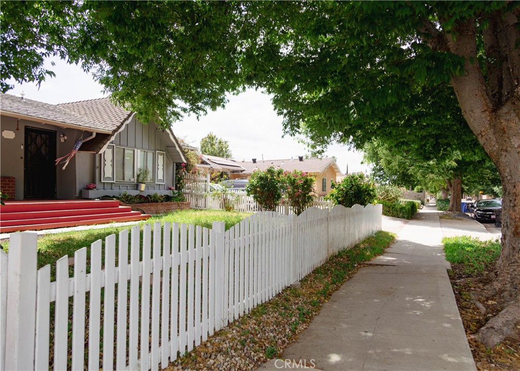 8554 Owensmouth Avenue Property Photo 5