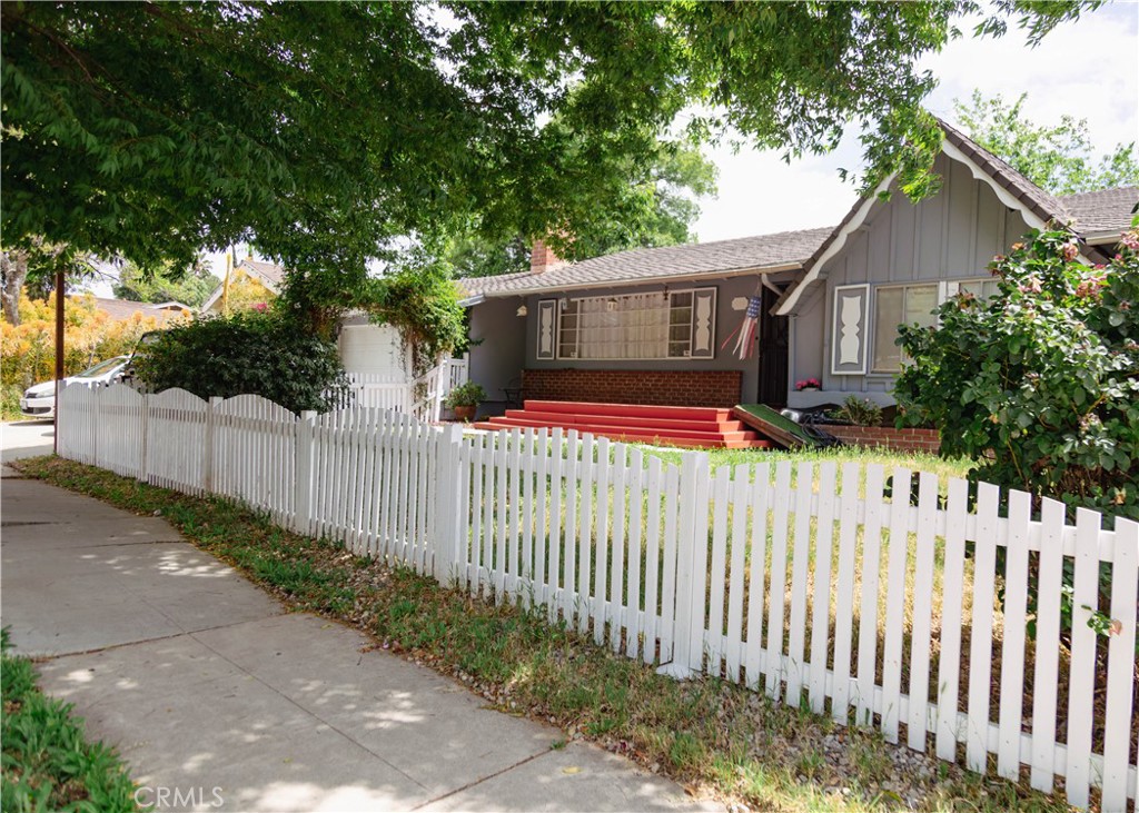 8554 Owensmouth Avenue Property Photo 6