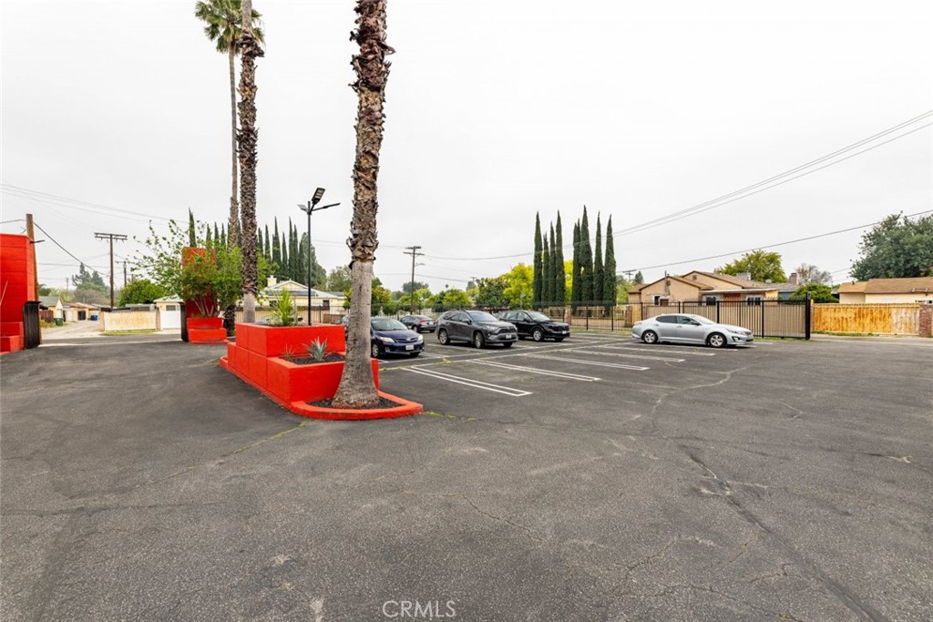 19234 Vanowen Street Property Photo 10
