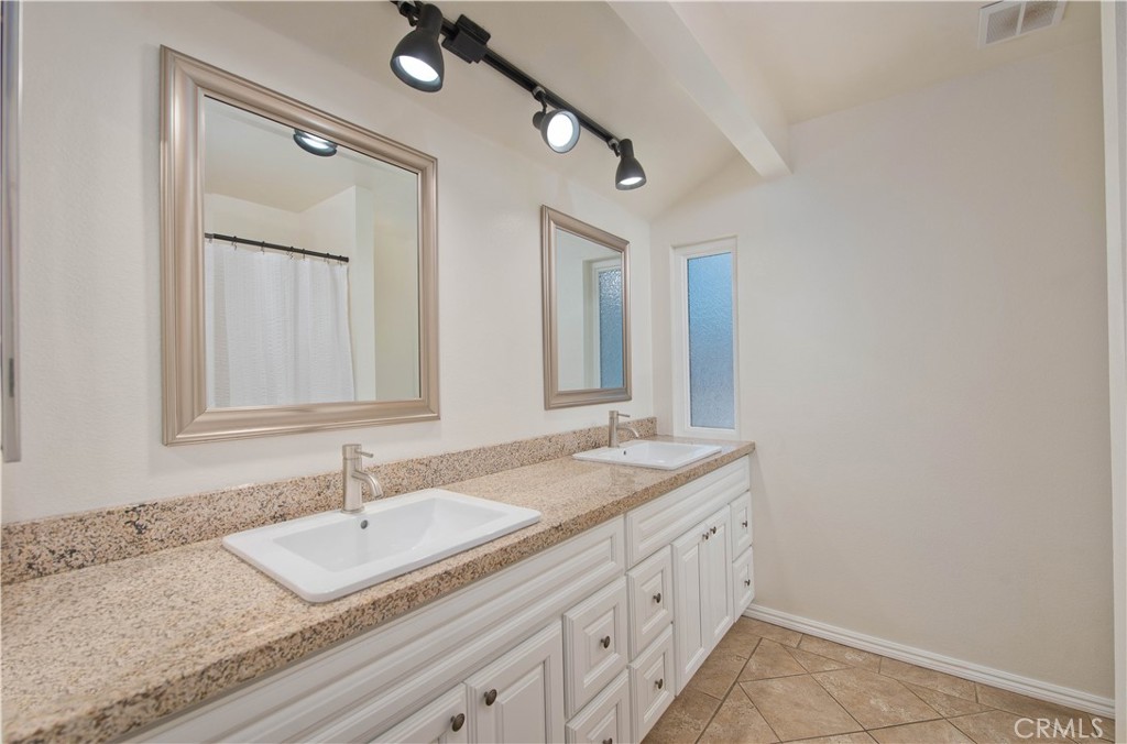 9788 Balaton Street Property Photo 30