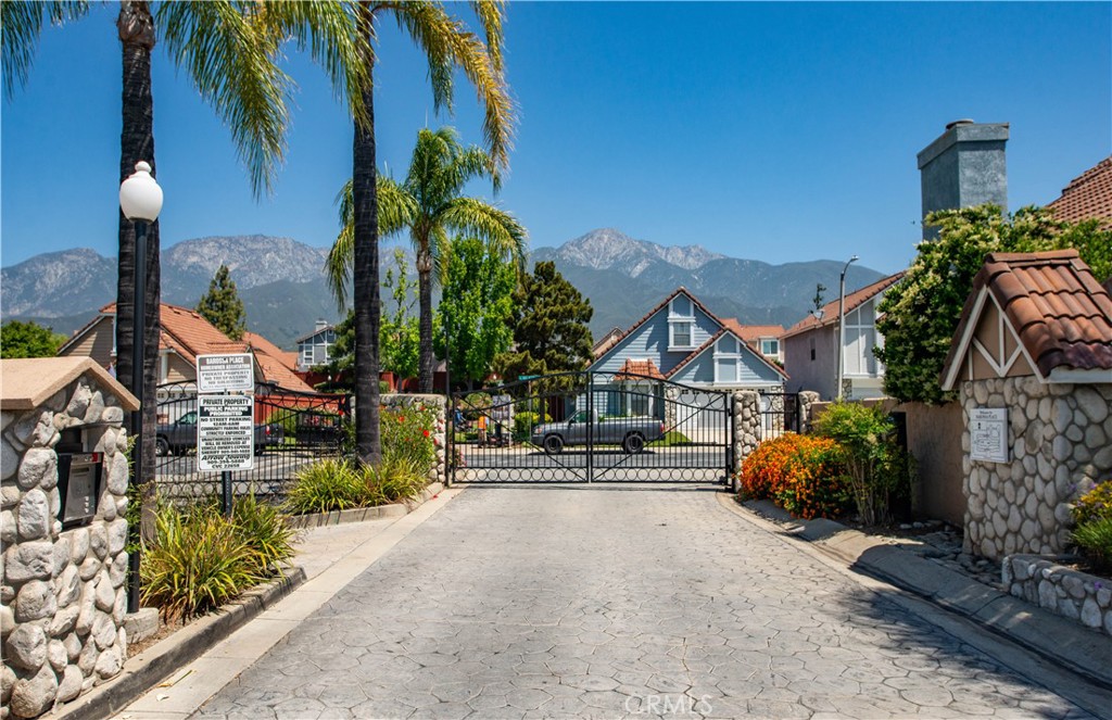 9788 Balaton Street Property Photo 43