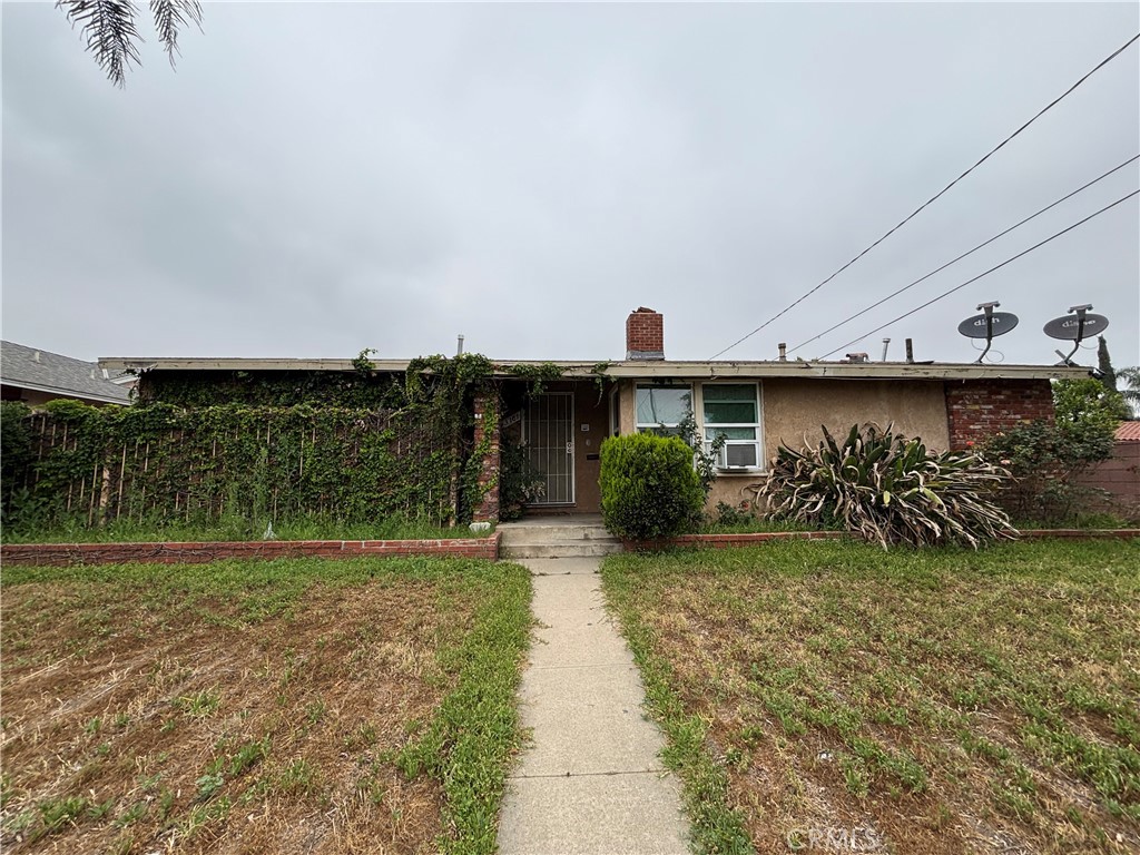 13101 Osborne Street Property Photo 1