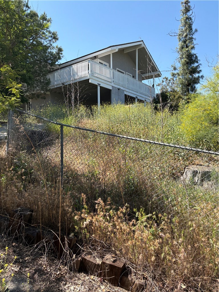 22555 Fern Ann Falls Road Property Photo 1