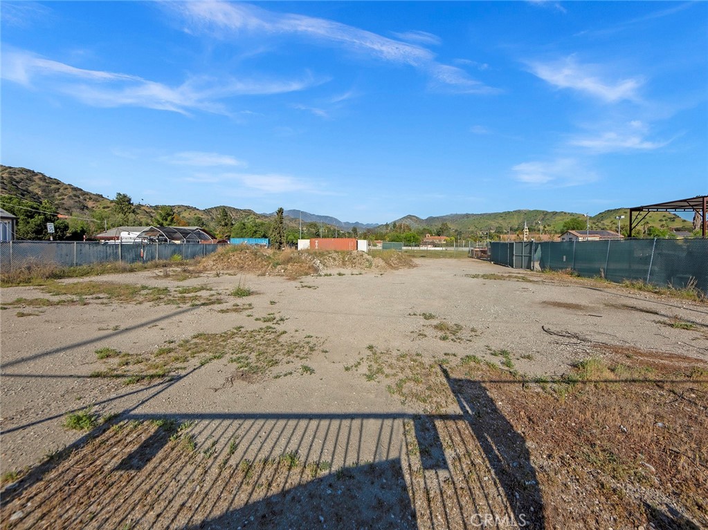 9046 Sunland Boulevard Property Photo 1