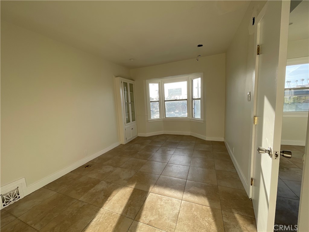 1522 Bronson Ave Property Photo 1