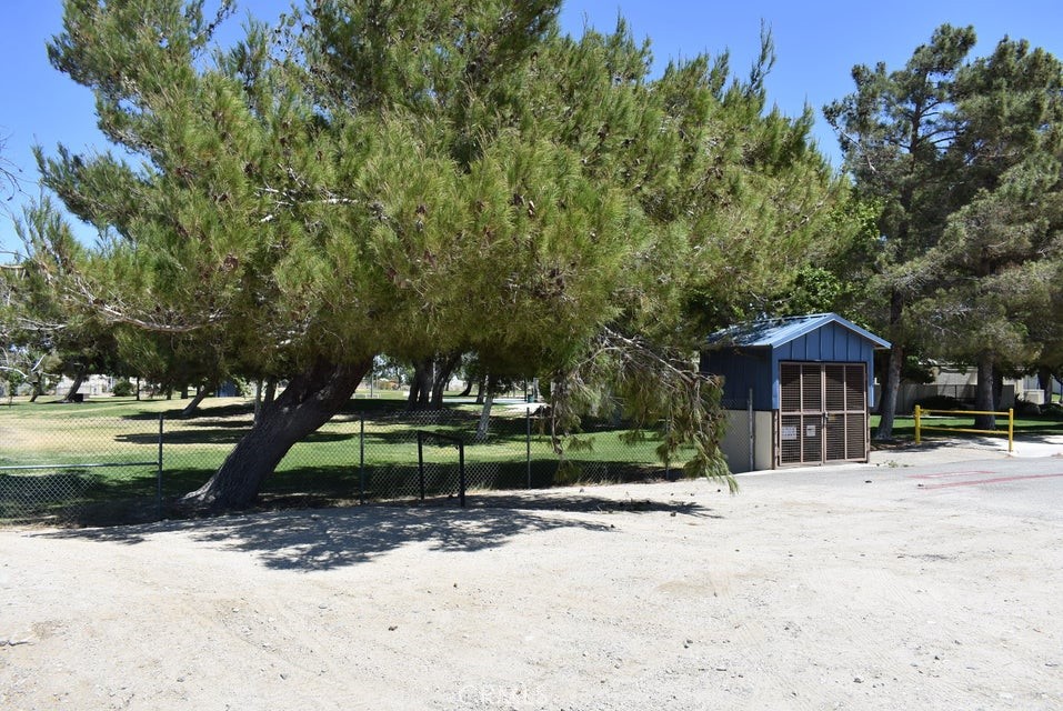 8700 E Palmdale Boulevard Property Photo 7