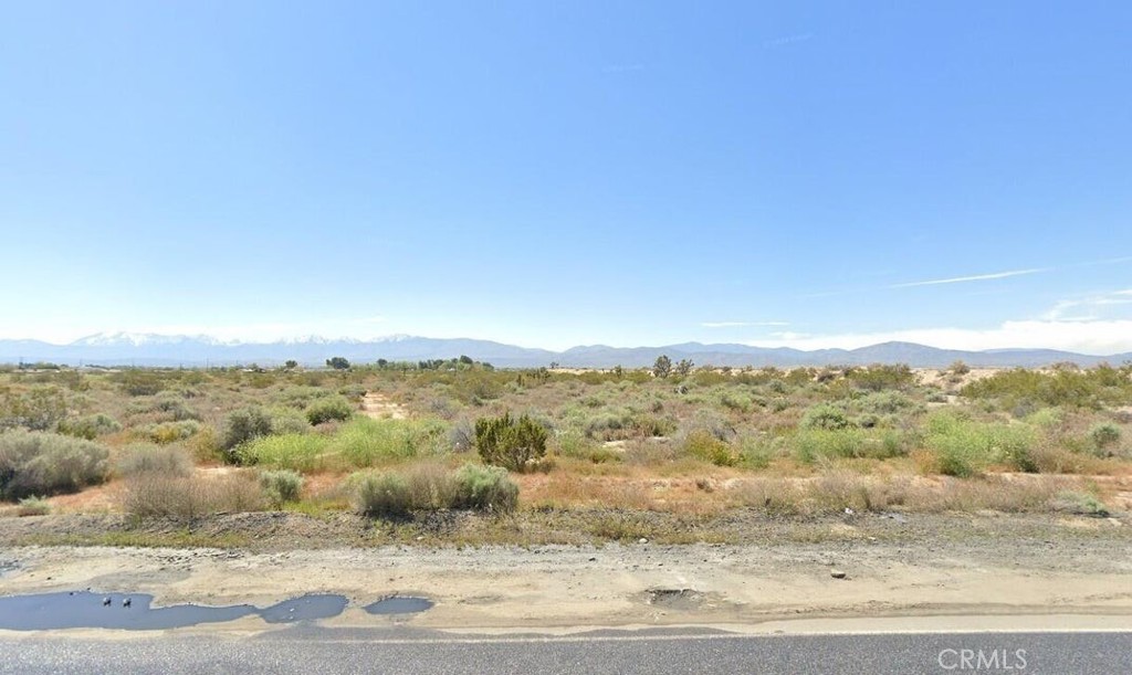 8700 E Palmdale Boulevard Property Photo 10