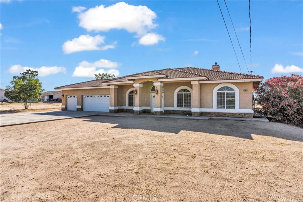 17322 Danbury Avenue Property Photo 3