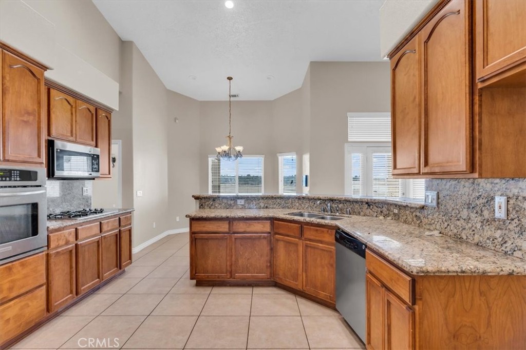 17322 Danbury Avenue Property Photo 13