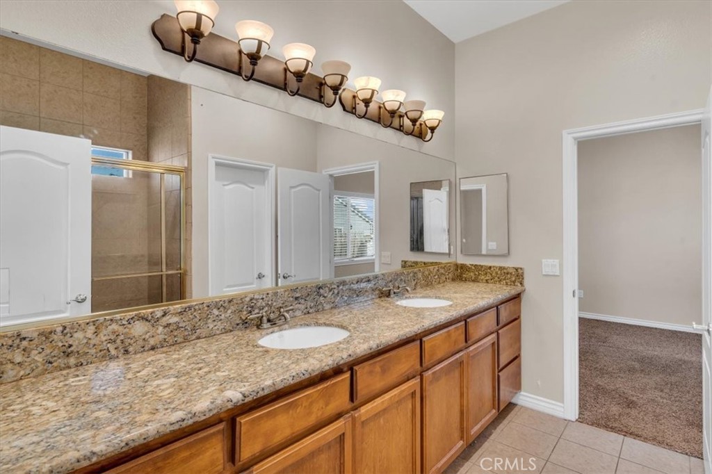17322 Danbury Avenue Property Photo 16