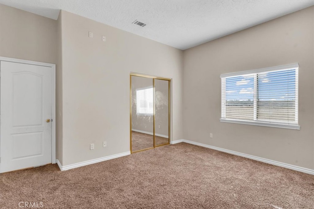17322 Danbury Avenue Property Photo 18