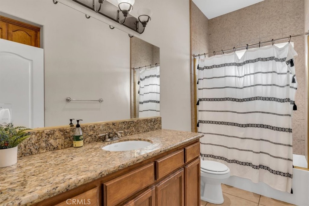 17322 Danbury Avenue Property Photo 19