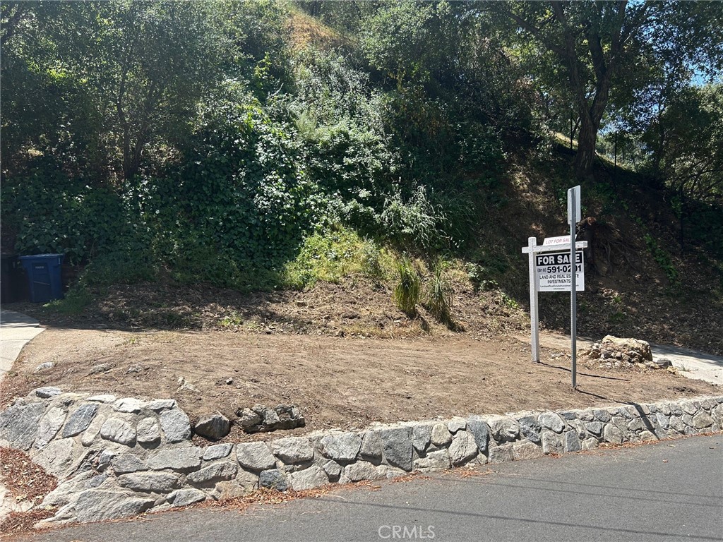 660 Country Club Drive Property Photo 1