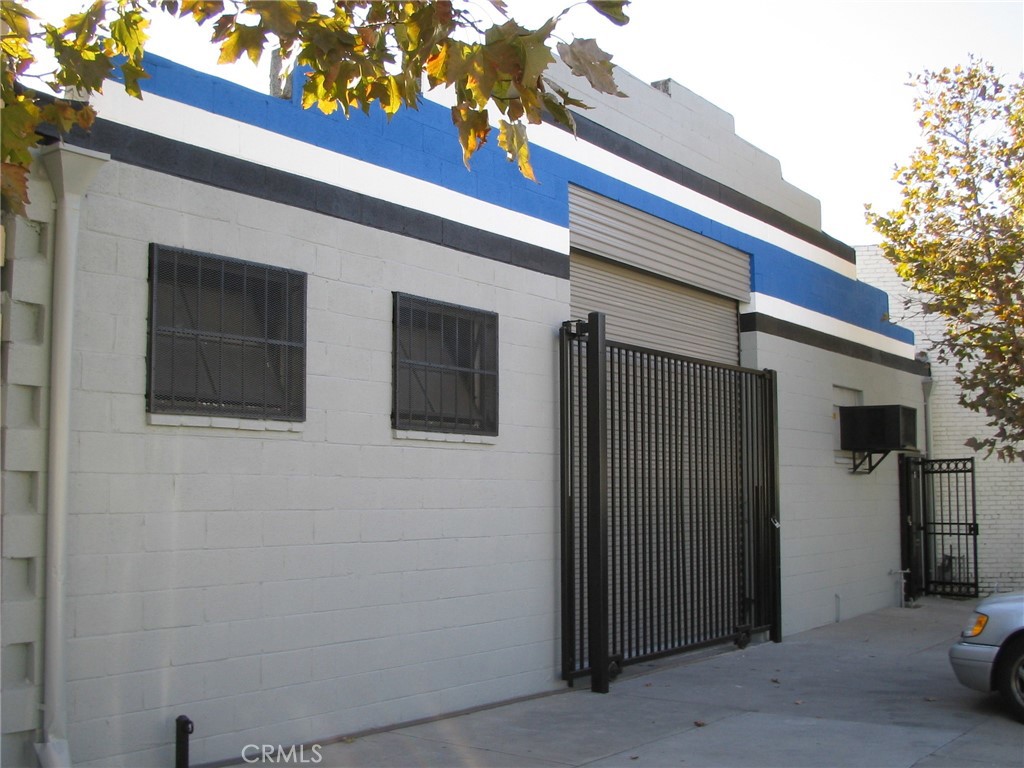 550 W Garfield Avenue Property Photo 1