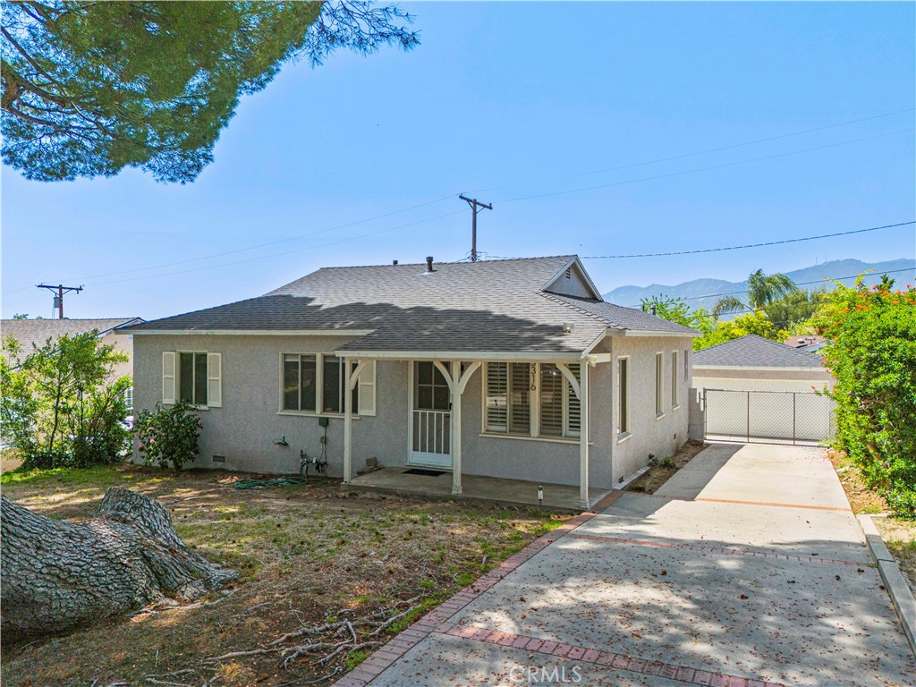 3316 Burritt Way Property Photo 1