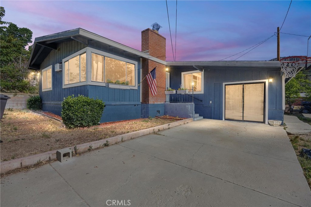 4201 Irvon Trail Property Photo 1