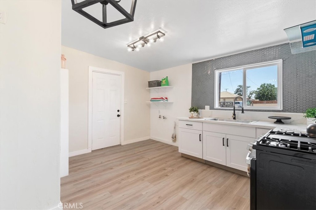 12074 Lee Avenue Property Photo 1