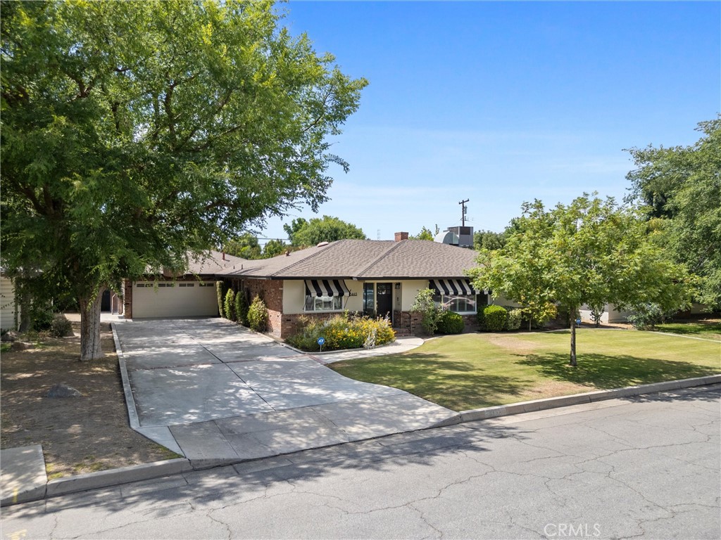2465 Pine Street Property Photo 1
